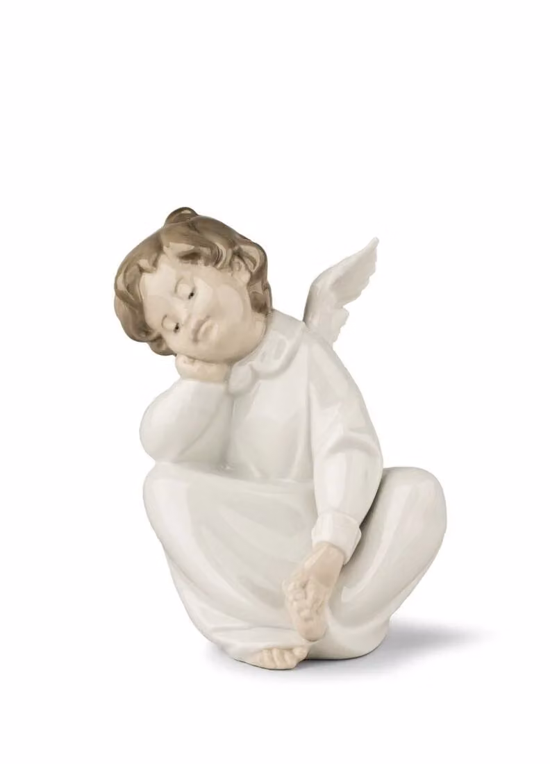 Lladró Angel Dreaming White Porcelain Figurine