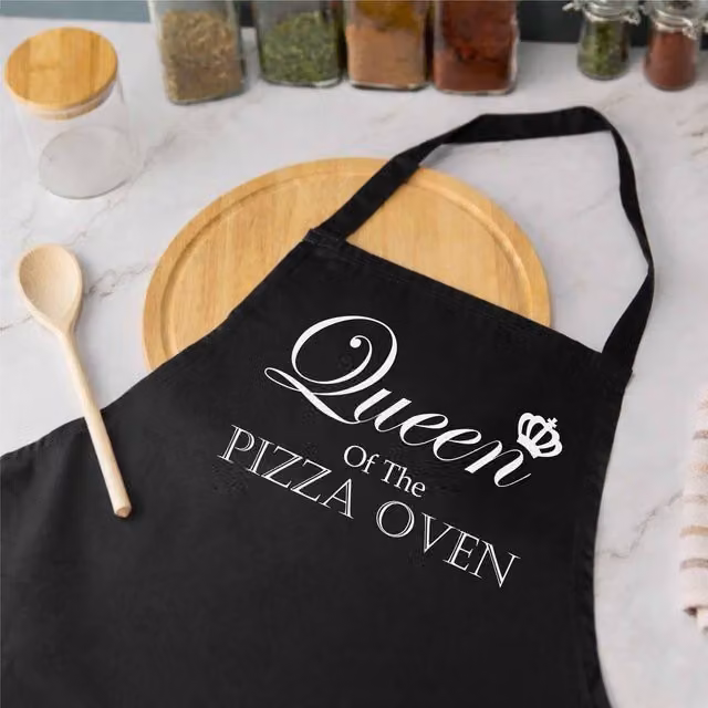 60 Second Makeover Queen Of The Pizza Oven Apron in Black – 1