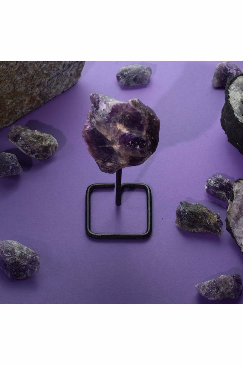 KDMD Amethyst Mineral Specimen on Metal Stand in Purple and Black – 2