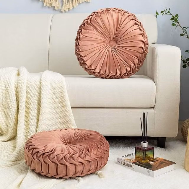 Livingandhome Set of 2 Round Pleated Pumpkin Velvet Cushions in Orange, Diameter: 45 cm