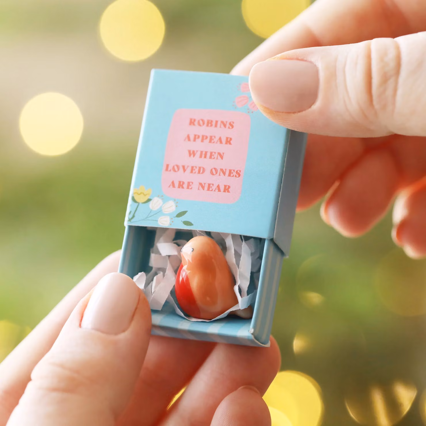 Lisa Angel Ceramic Robin Token in Orange – 2