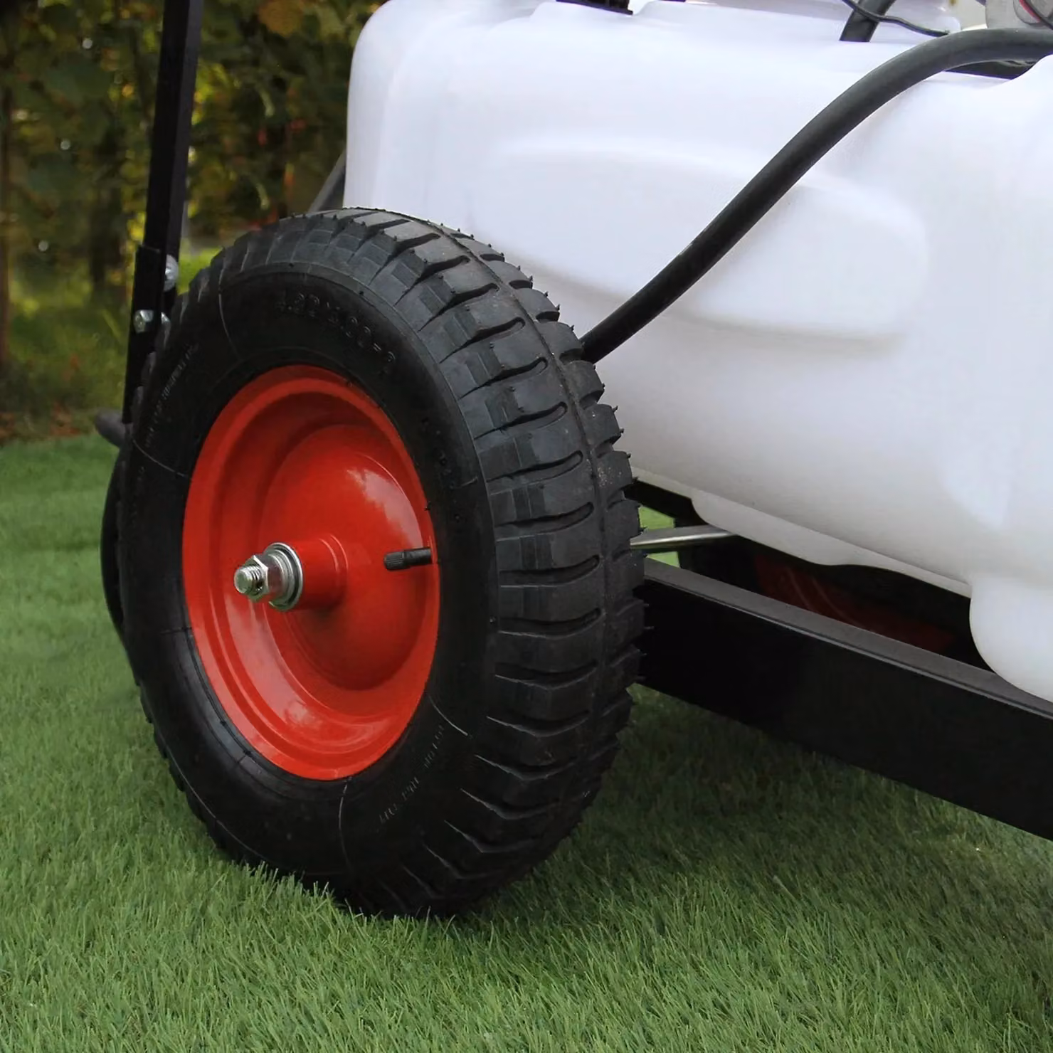 Monstershop 60L ATV Trailer and Sprayer in White with Rechargeable Battery – 4