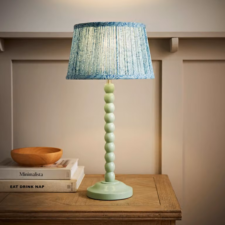 ValueLights Bobbin Bobble Table Lamp with Leaf Pleated Tapered Shade and Bulb in Green