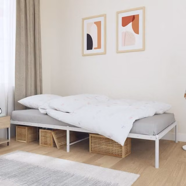 Berkfield Home Metal Bed Frame, White, W: 100 cm, D: 200 cm