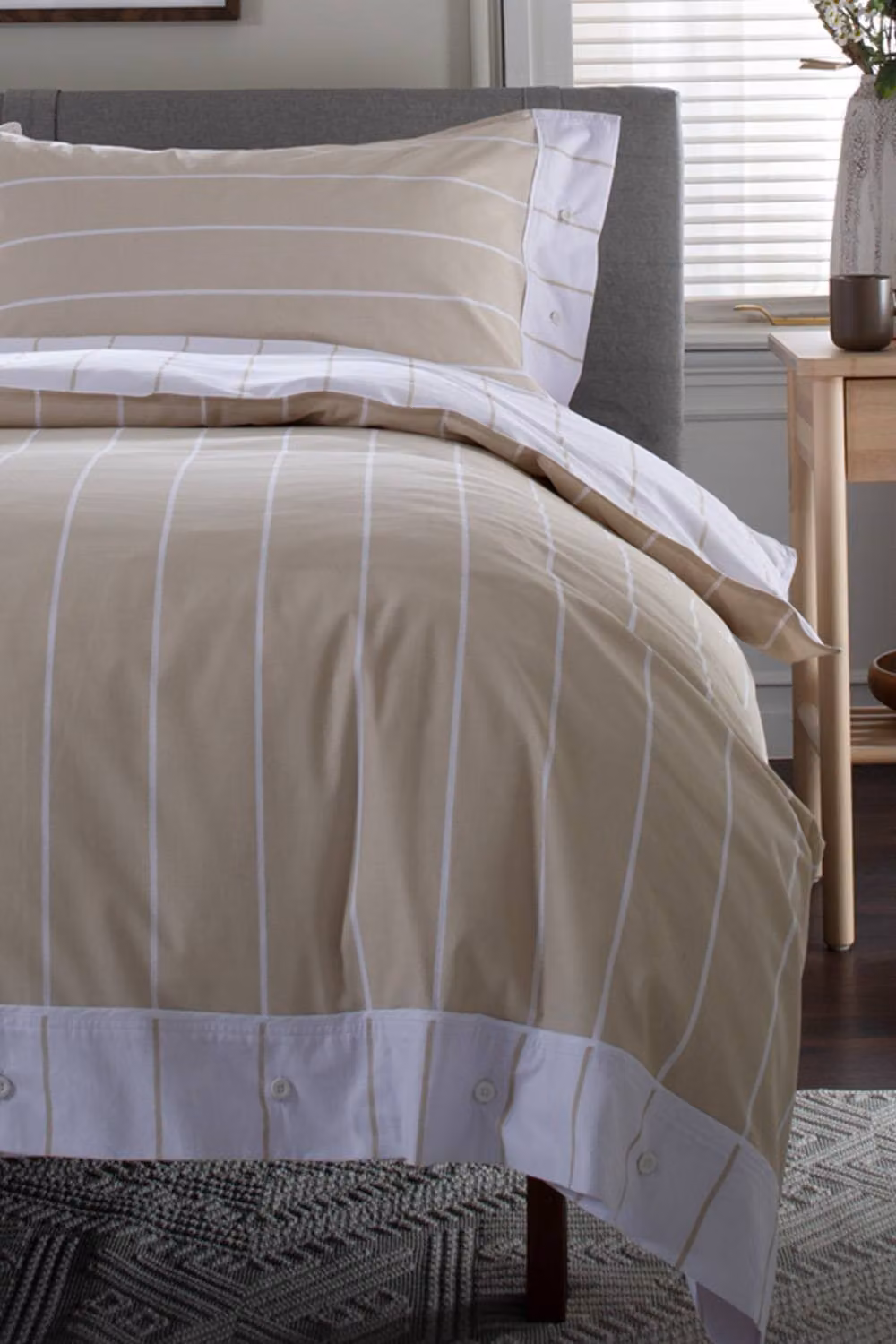 The Lyndon Company Striped Cotton Duvet Cover Set in Beige, 200 x 200 cm – 2