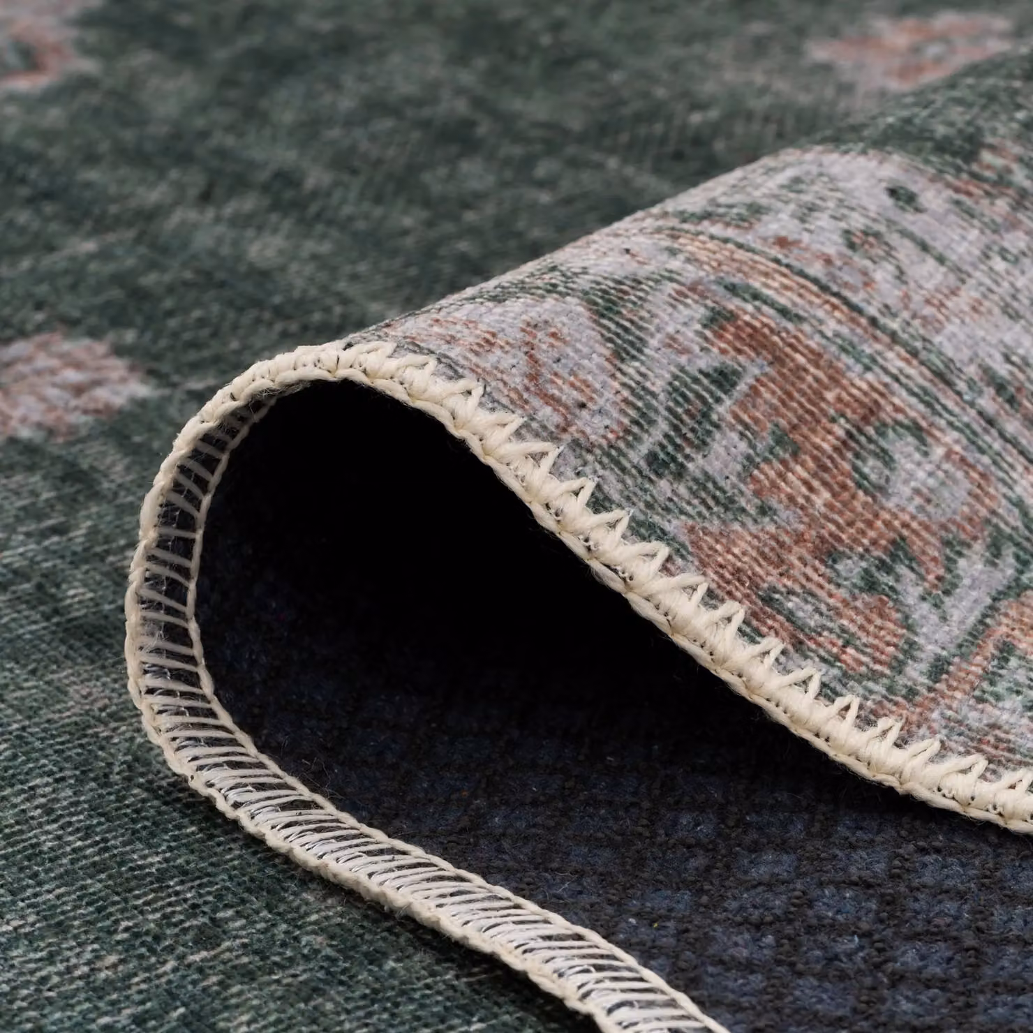 Kukoon Green Vintage Medallion Non Slip Washable Low Pile Rug in Light Green, W: 240 cm, D: 330 cm – 3