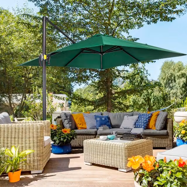 Outsunny Green Cantilever Patio Offset Parasol Umbrella with Aluminium Frame