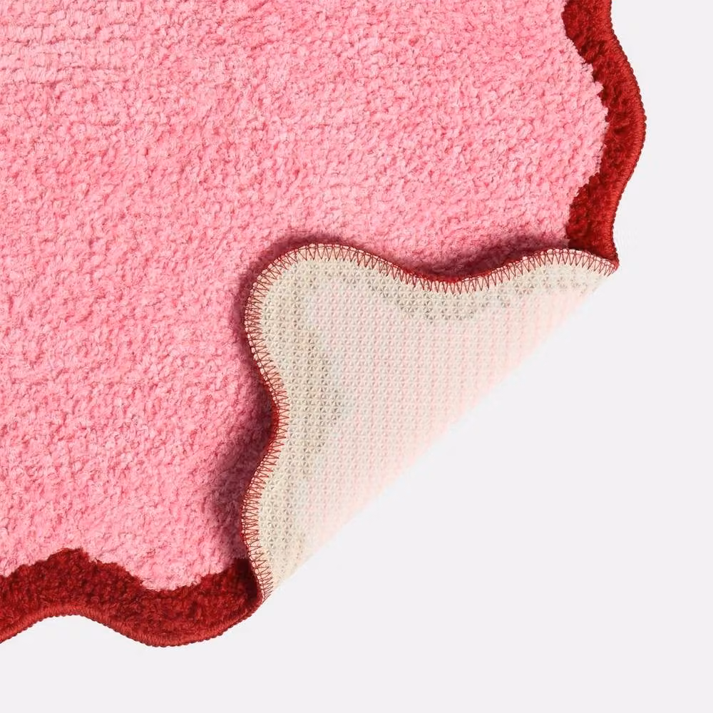 PAWNORA Soft Non Slip Scallop Bath Mat Novelty Contrast Edge Rug in Pink and Red, W/D: 75 x 45 cm – 2