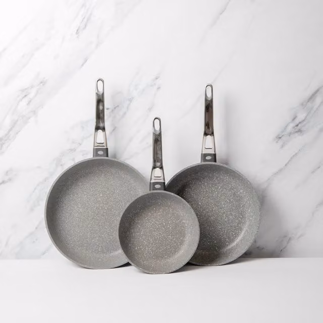 MasterClass Set of 3 Non-Stick Cast Aluminium and Steel Frying Pans, Grey