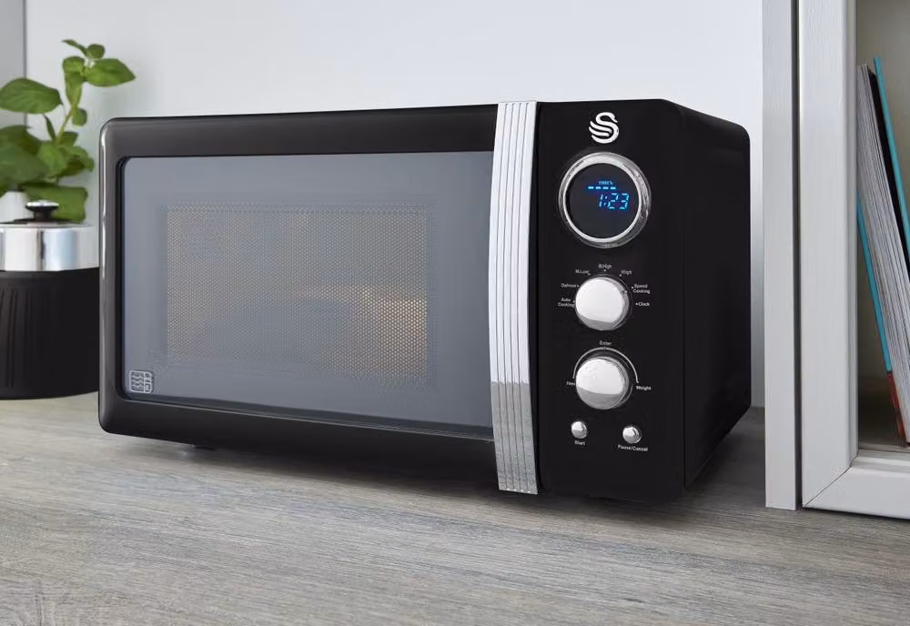 Swan 800W Solo Digital Countertop Microwave in Black – 4