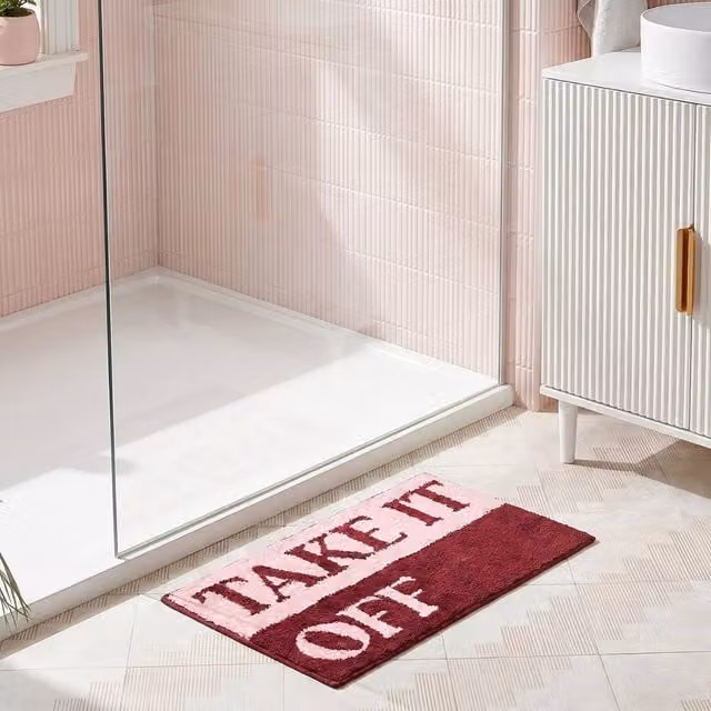 OHS Take It Off Non-Slip Textured Chenille Bath Mat in Pink and Burgundy