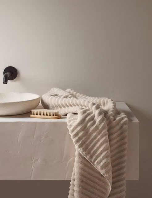 Bedfolk Fluffy Pure Cotton Bath Towel in Beige