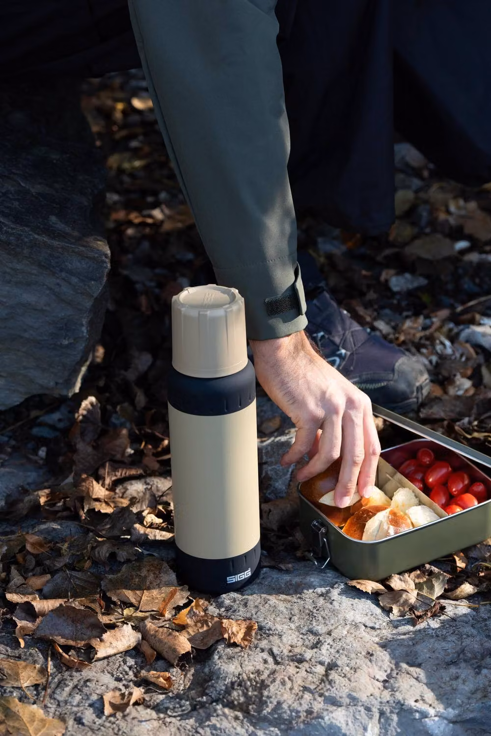 Sigg Alpine Star Insulated Bottle, 1 l, Beige – 3