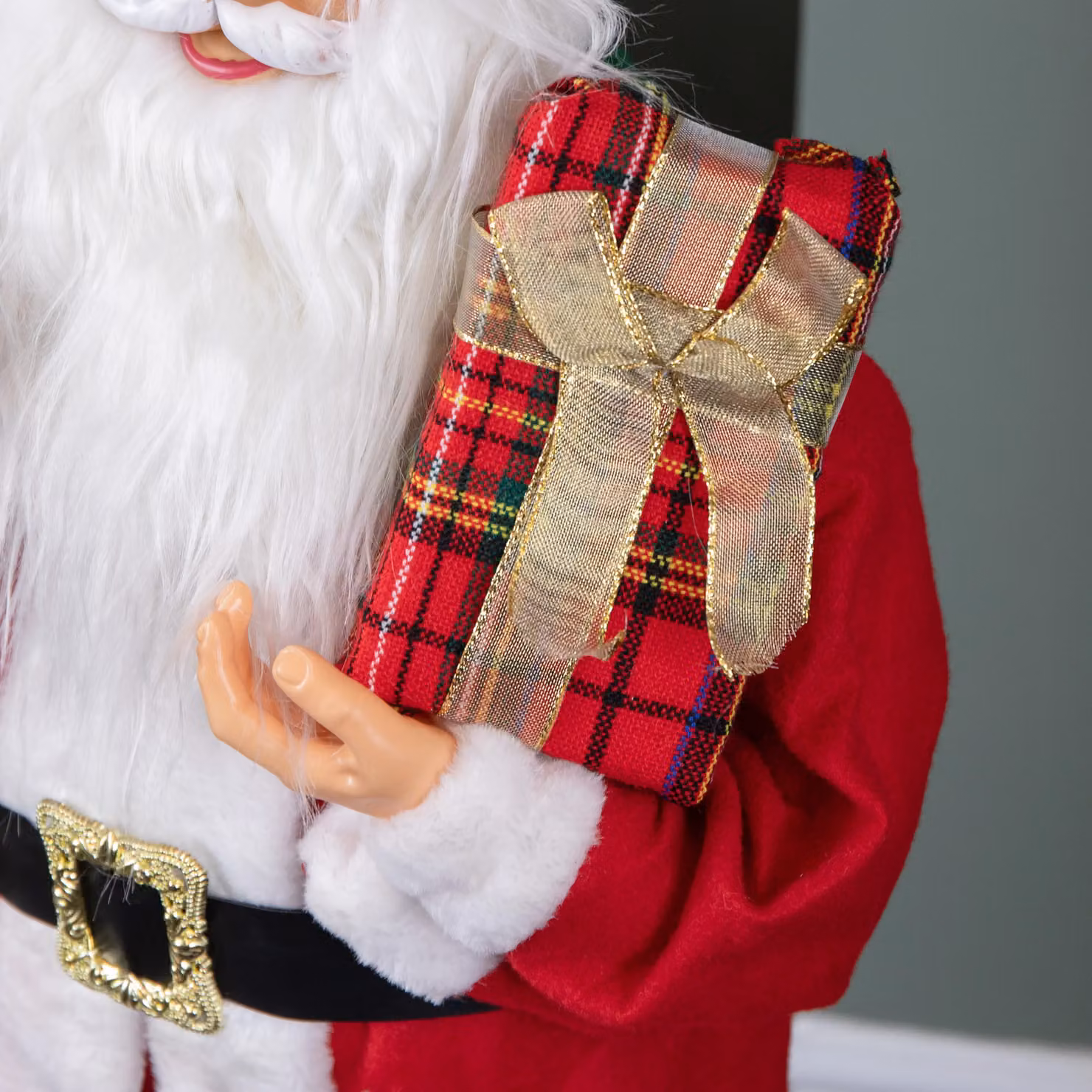 Samuel Alexander Classic Red Standing Santa Claus Christmas Decoration with Gift Sack, Height: 80 cm – 6