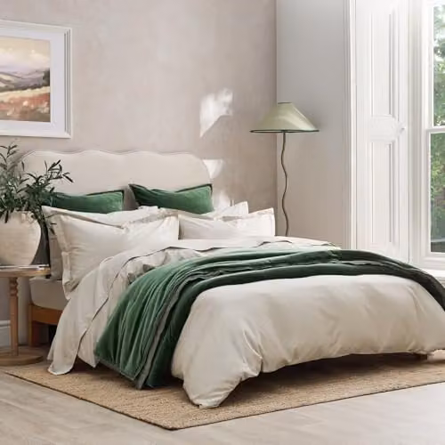 Christy 400TC Luxury Cotton Mako Satin Plain Dye Bedding Flat Sheets in Beige, 200 x 200 cm – 3