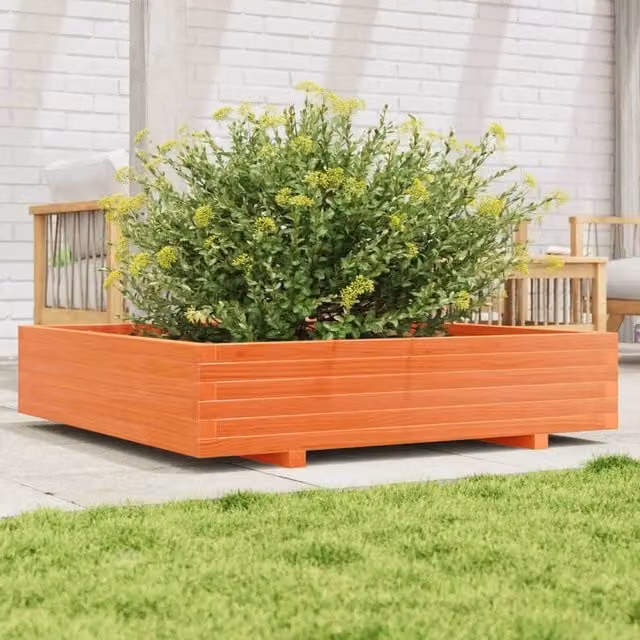 Berkfield Home Decorative Garden Planter in Burnt Orange and Wax Brown, Solid Pine Wood, W/D/H: 110 x 110 x 26.5 cm – 1