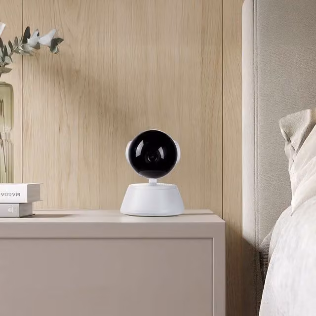 Livingandhome Wide Eye Smart Pet Security Camera - White