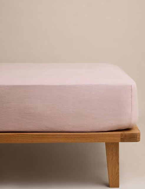 M&S Pure Linen Deep Fitted Sheet in Pink, W/D/H: 140 x 200 cm