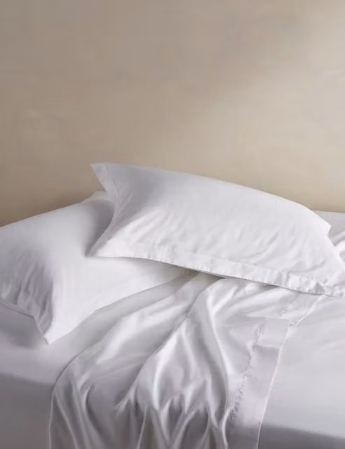 Bedfolk Mako Satin Pure Cotton Deep Fitted Sheet, White, W: 140 cm, L: 200 cm
