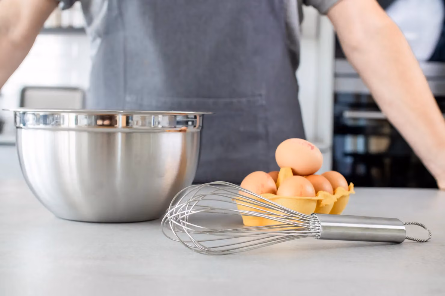 KitchenCraft Stainless Steel Round Balloon Whisk, Silver, 25 cm – 3