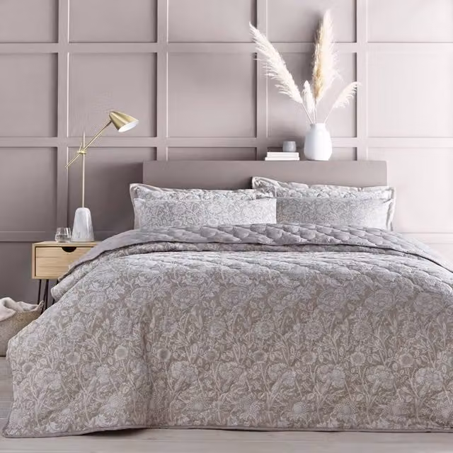 Portfolio Home Chatsworth Floral Quilted Bedspread and Pillow Shams Throw Set in Beige, W: 254 cm x D: 254 cm