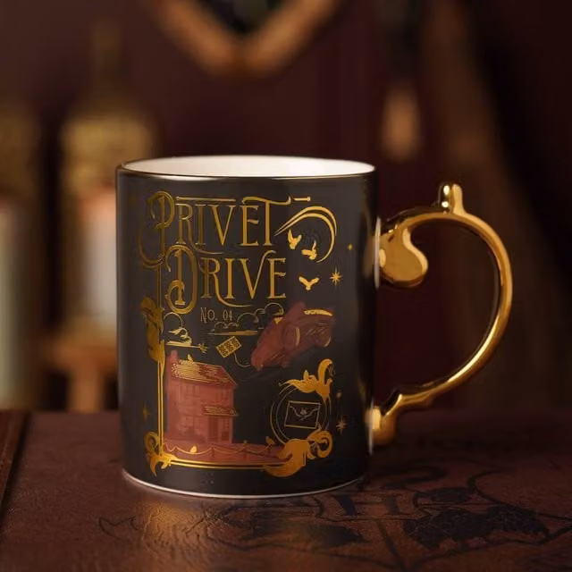 Widdop and Co Harry Potter Privet Drive Collectable Ceramic Mug in Black and Gold – 1