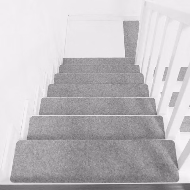 Livingandhome 14 Piece Set of Non-Slip Rectangular Stair Tread Rugs in Light Grey