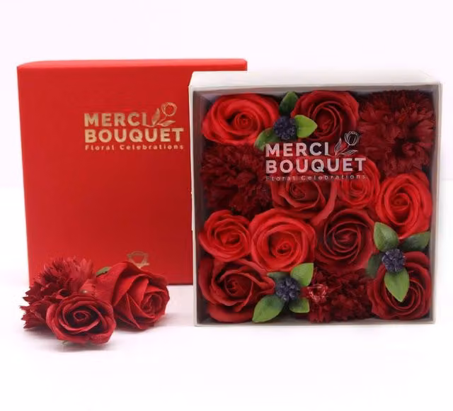 Serenityy Classic Red Soap Rose Floral Gift Box – 4