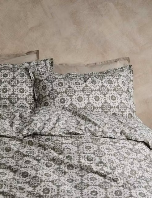 M&S x Fired Earth Isabelle Printed Cotton Bedding Set, Weald Green, W: 140 cm, L: 200 cm