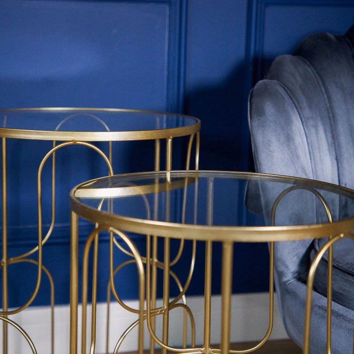 Madison & Mayfair Set of 2 Gold Modern Square Glass Top Nested Tables W/D/H: 43 x 43 x 61 cm and 43 x 43 x 43 cm – 4