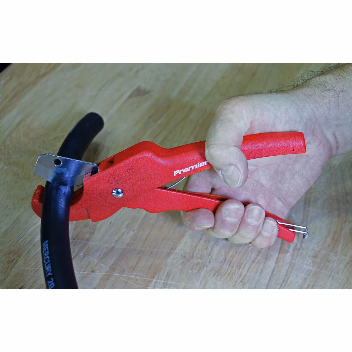 Loops Red Stainless Steel Rubber and Reinforced Hose Cutter with 3mm to 36mm Capacity – 2