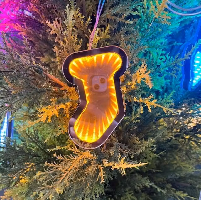 Leaper Style 1 LED Christmas Decoration Night Light in Yellow