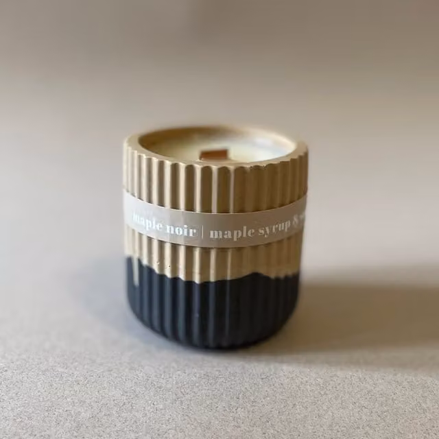 The Wax Leaf Candle Co Maple Noir Ribbed Stoneware Candle in Eggshell and Black