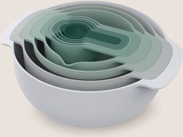 Joseph Joseph Nest Plus 9 Piece Round Nesting Bowl Set in Green