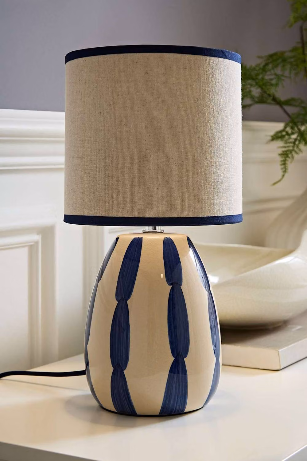 ValueLights Brynn Ceramic Stripe Table Lamp in Blue and Beige with Bulb Included – 2