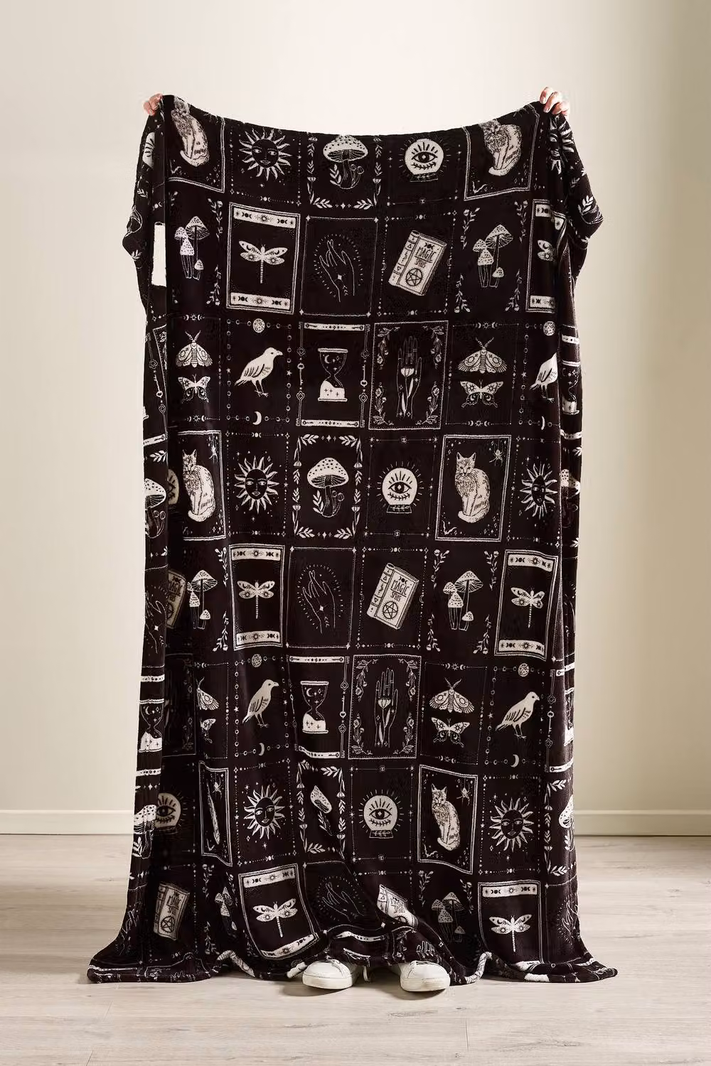 Catherine Lansfield Halloween Enchanted Witchcraft Cosy Fleece Blanket Throw in Black, W/D/H: 130 x 170 cm – 3