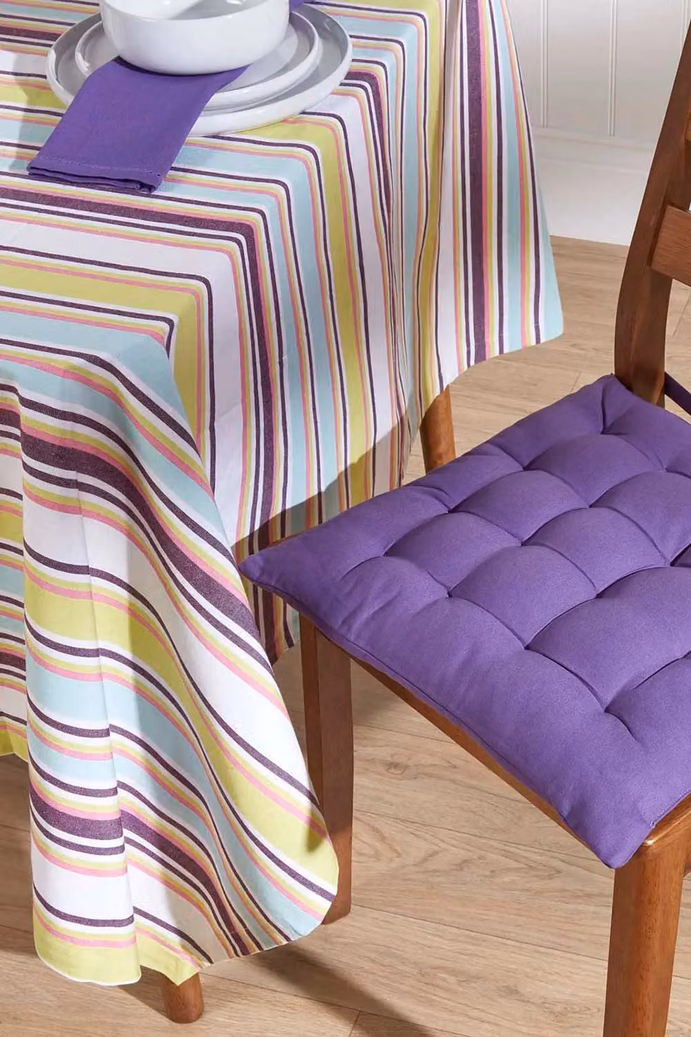 Homescapes Striped Cotton Square Tablecloth in Green, Blue, White and Multicolour, W/D: 137 x 137 cm – 5