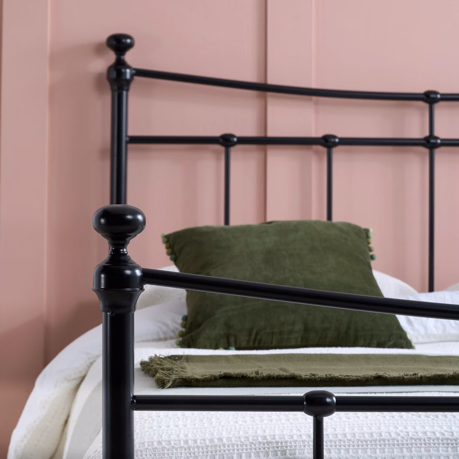 Birlea Emily Black Lacquered Metal Bed Frame, W/D/H: 90 x 190 cm – 2