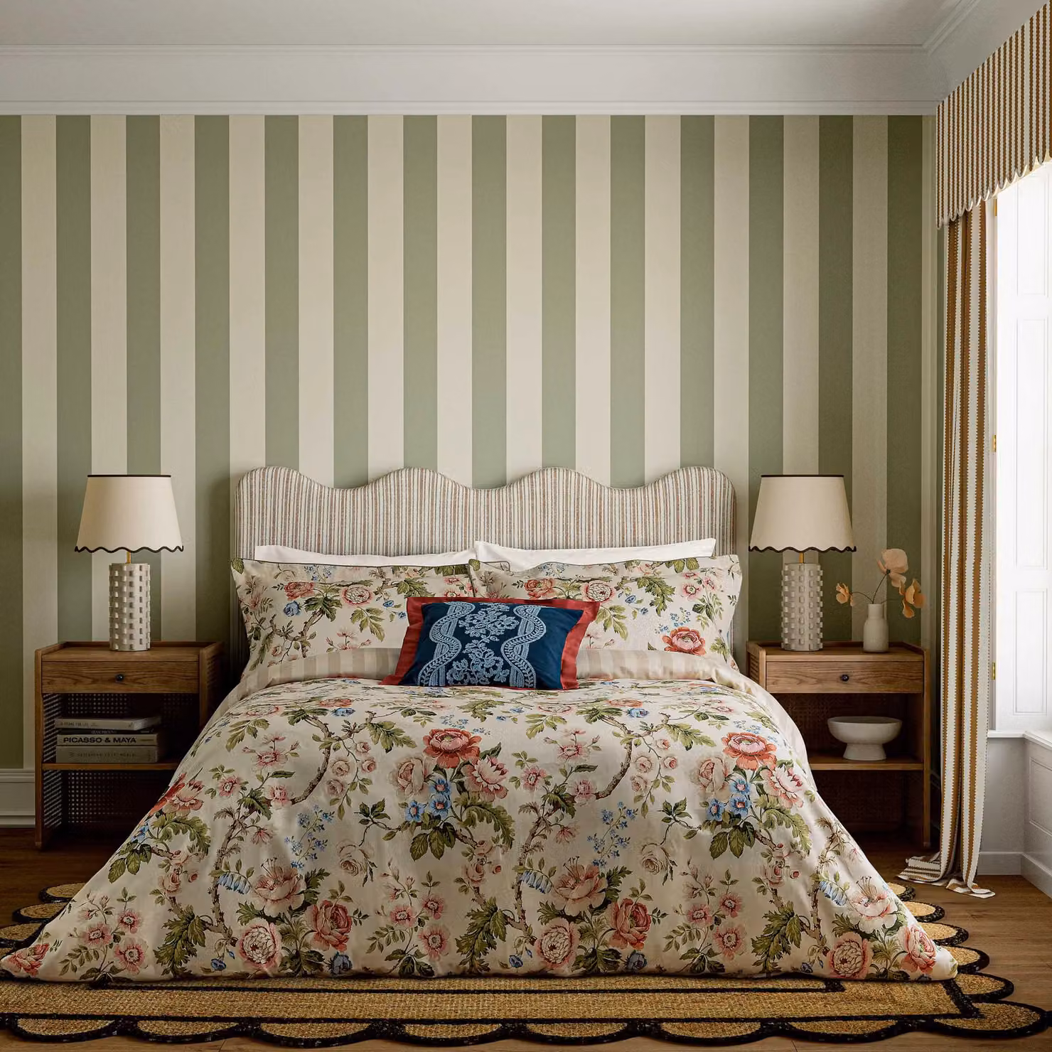 Sanderson Hykenham Reversible Floral Cotton Mako Satin Duvet Cover and Pillowcase Set, Multicolour, W: 140 cm, L: 200 cm – 2