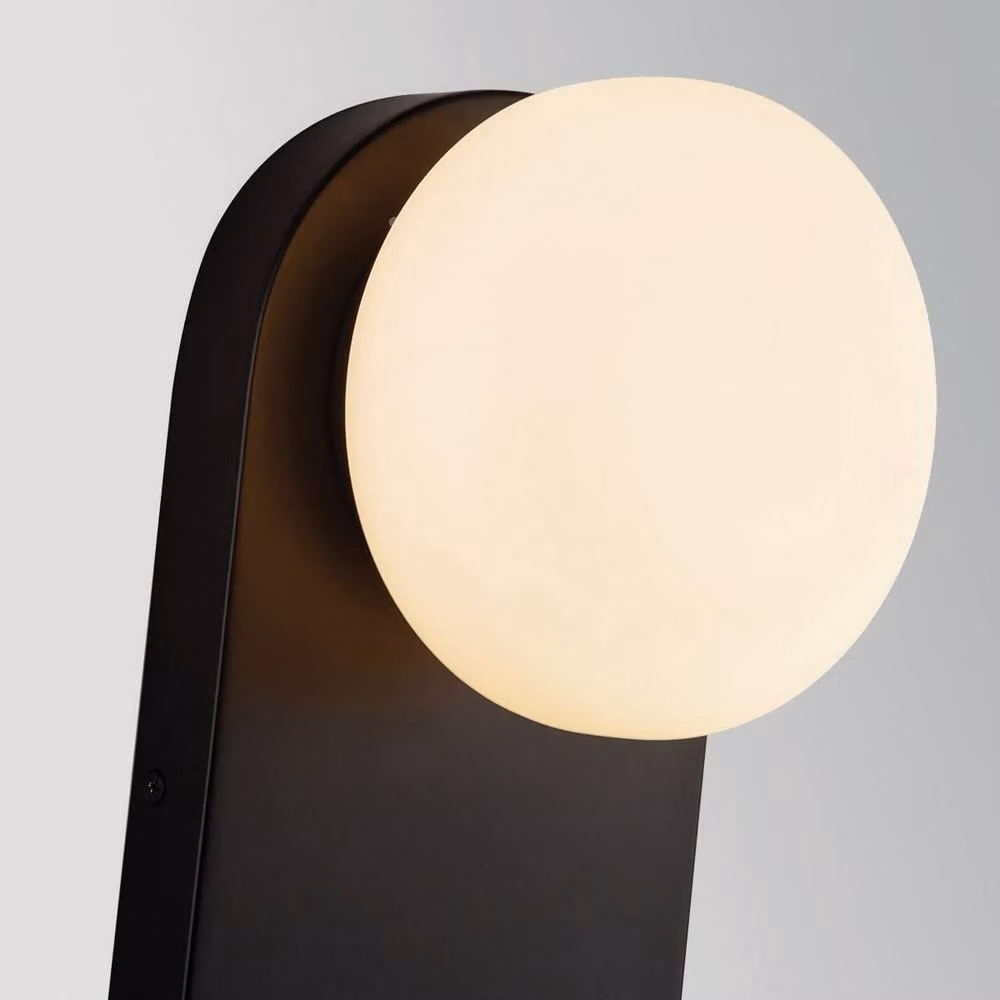Netlighting Ariel Matte Black Wall Light with Glass and Metal Finish – 3