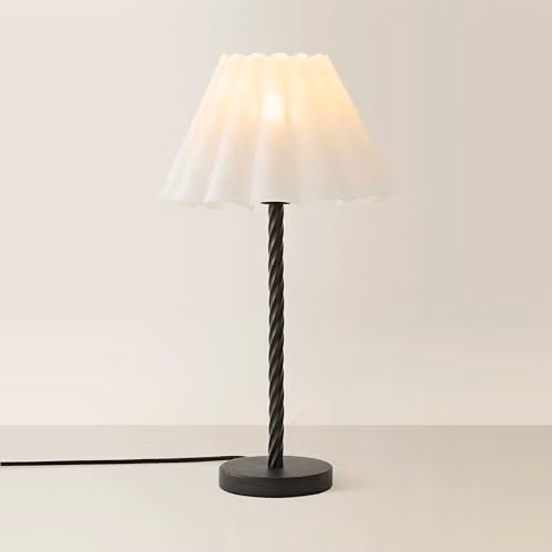 ValueLights Maura White Scallop Pleated Tapered Table Lamp with Matte Black Twist Base and Bulb – 1