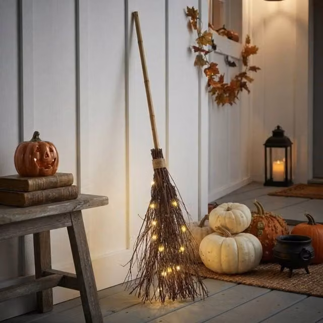 Garden Greatness Traditional LED Witches Broomstick in Brown