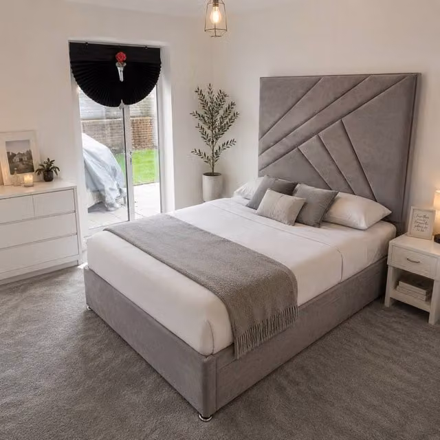 Stratus Interiors Virgo Geometric Upholstered Bed Frame in Grey, Double Size (W/D/H: 140 x 200 cm)