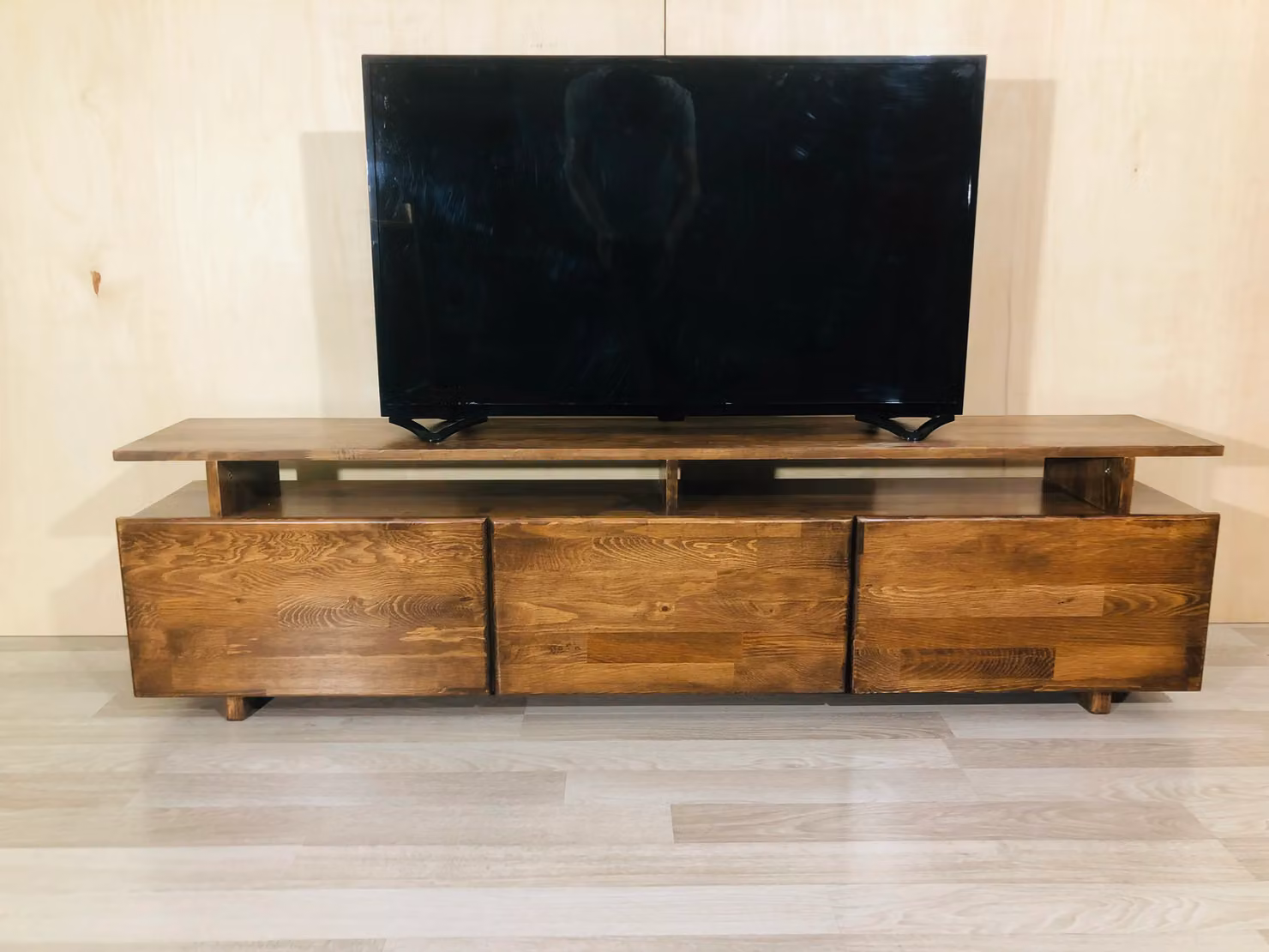 Destina Home Magnus Solid Wood TV Stand and Media Console in Brown, W: 174 cm, D: 52 cm, H: 30 cm – 6