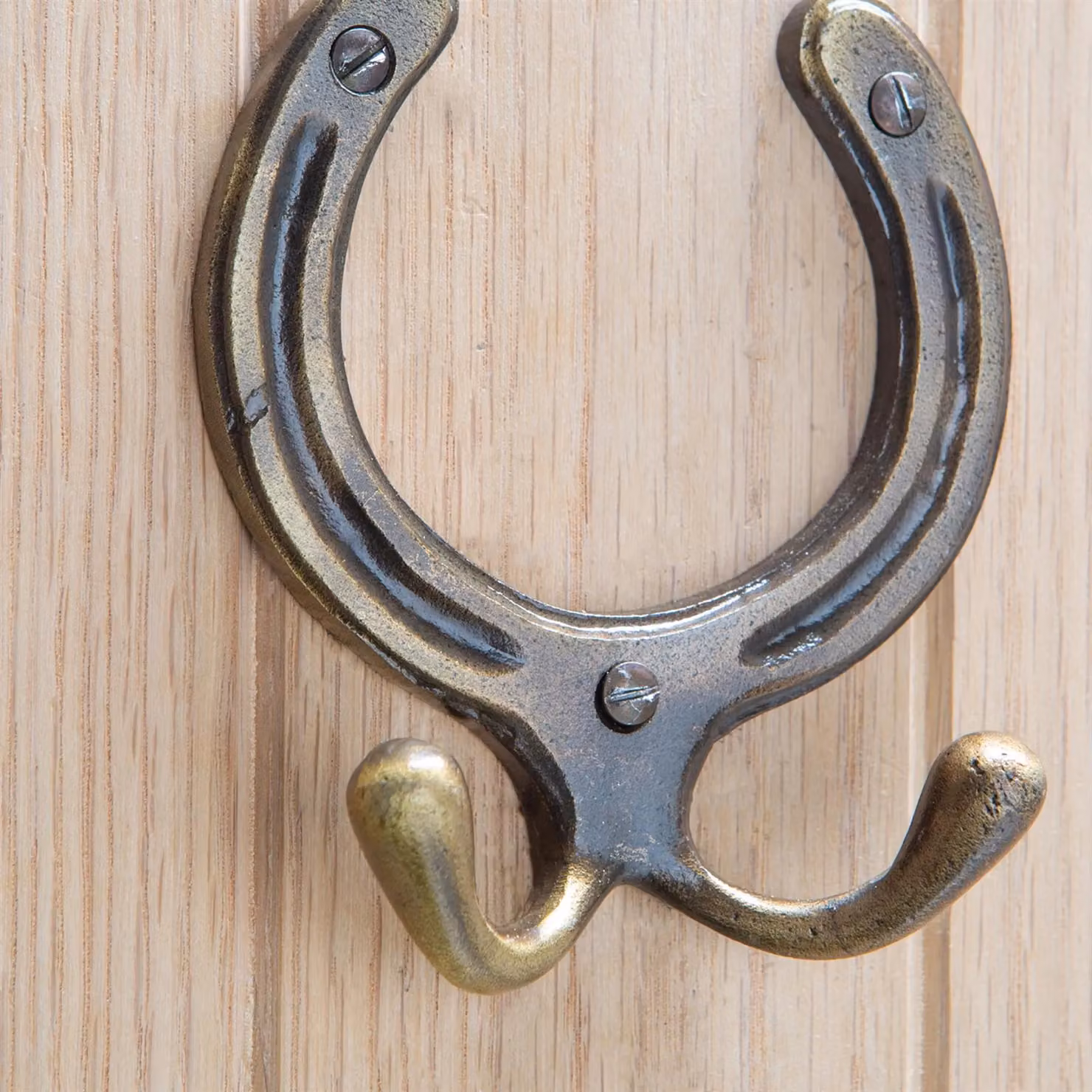 Hammer and Tongs Horse Shoe Double Coat Hook in Black Iron, W: 10 cm, H: 11 cm – 6