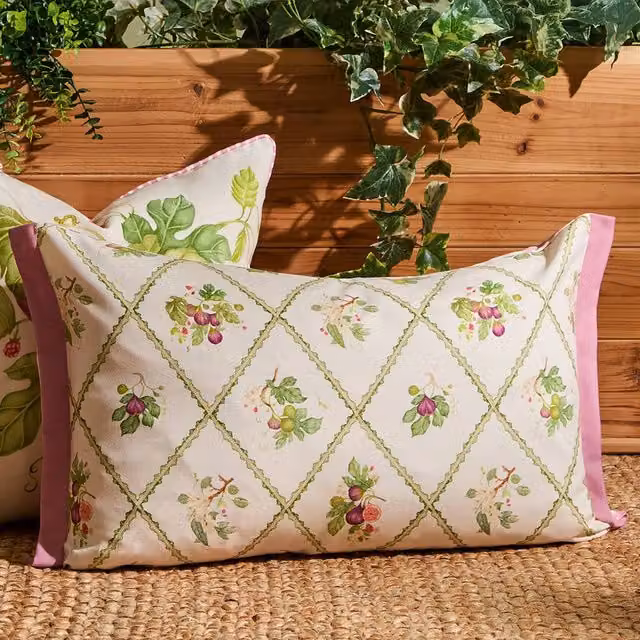 Voyage Maison Fig Trellis Outdoor Cushion in Purple and Multicolour, W: 40 cm, H: 40 cm – 4