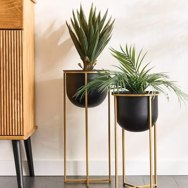 Wyld and Coco Arcadia Modern Metal Plant Stand Set of 2 in Black and Gold