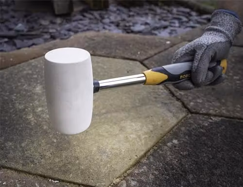 Roughneck ROU61224 Non-Marking White Rubber Mallet with Soft Grip Handle, 680 g – 2