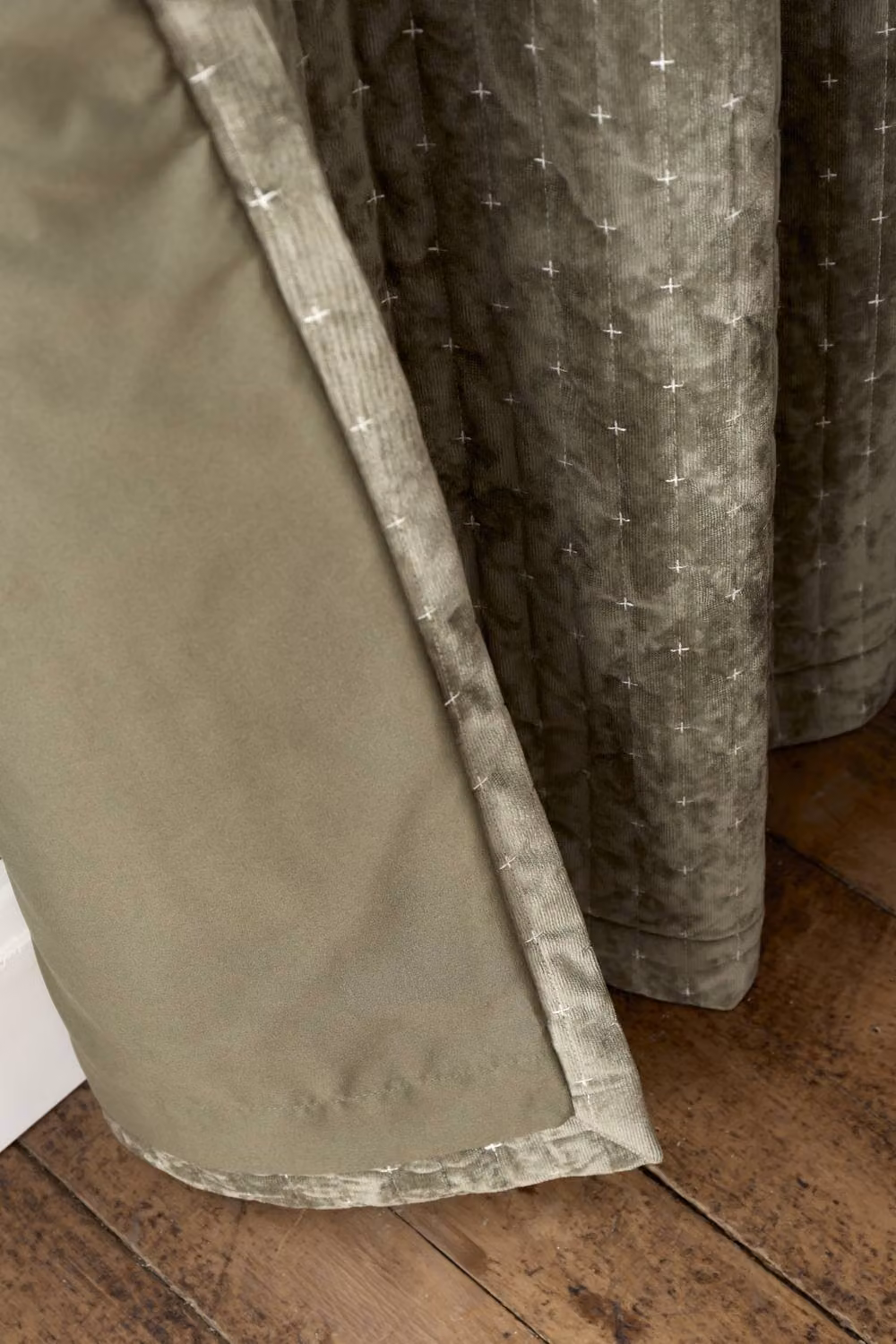 Bianca Attica Velvet Blackout Eyelet Curtains in Green, Width: 168 cm, Drop: 137 cm – 5