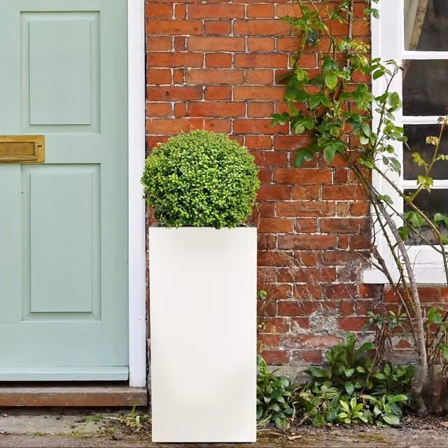 IDEALIST White Concrete Tall Square Garden Planter Tub